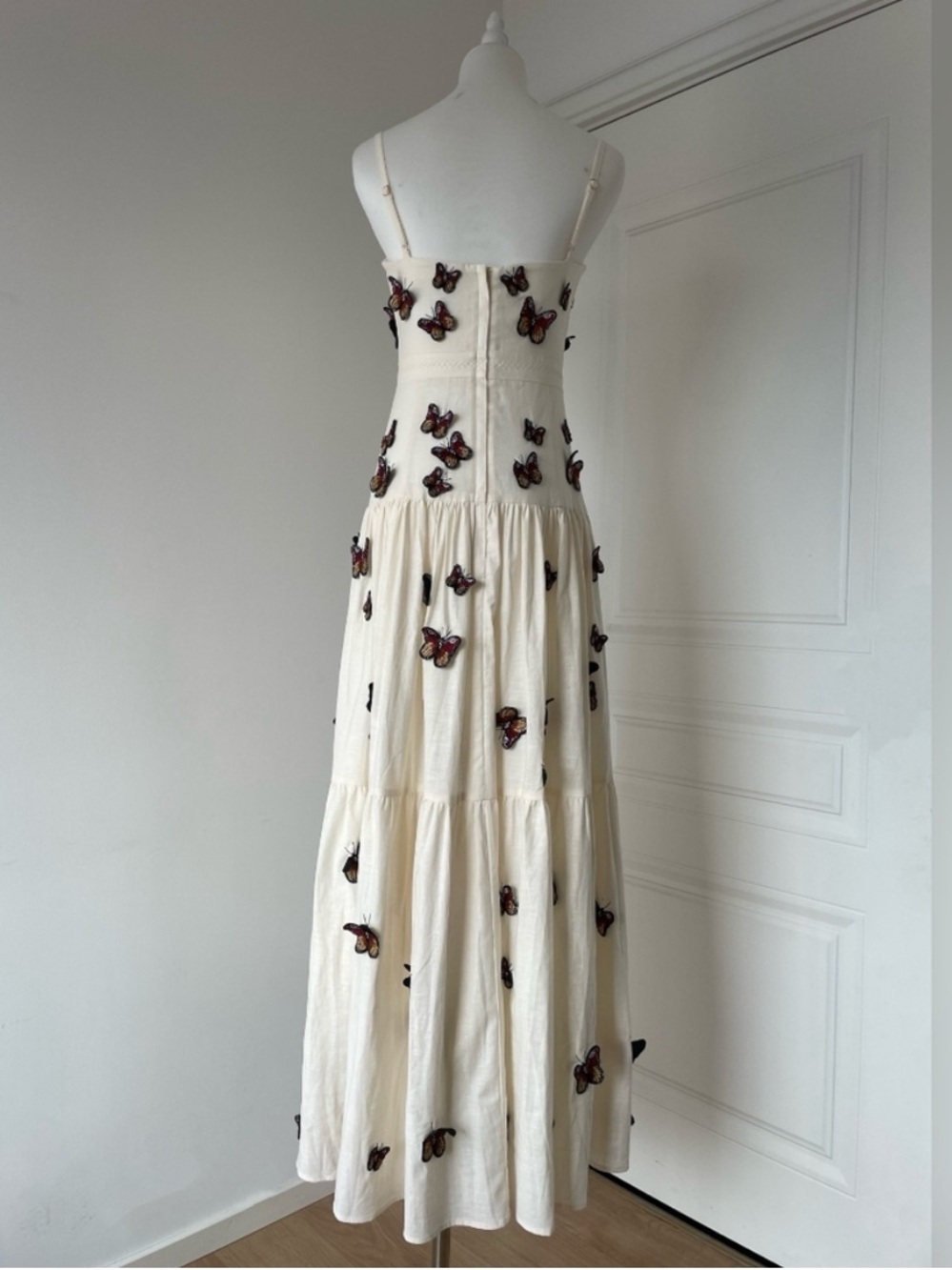 Agua By Agua Bendita Lima Monarca appliquéd tiered linen maxi dress - Picture 8 of 11